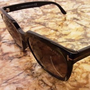AUTHENTIC TOM FORD AMARRA SUNGLASSES